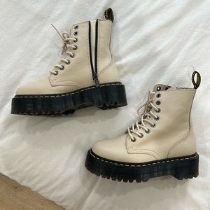 Brand new tan / stone color Dr. martens